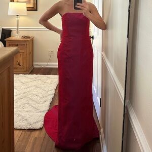 Elegant Scott Mclintock Size 6 Red Strapless Evening Gown